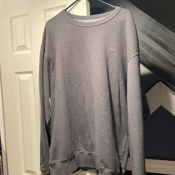 Champion Crewneck - Picture 1 of 1
